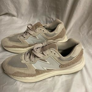 New Balance 57/40 in Sand-Like New-8.5